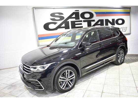 VOLKSWAGEN TIGUAN 2.0 300 TSI GASOLINA ALLSPACE R-LINE AUTOMÁTICO VOLKSWAGEN TIGUAN 2.0 300 TSI GASOLINA ALLSPACE R-LINE AUTOMÁTICO